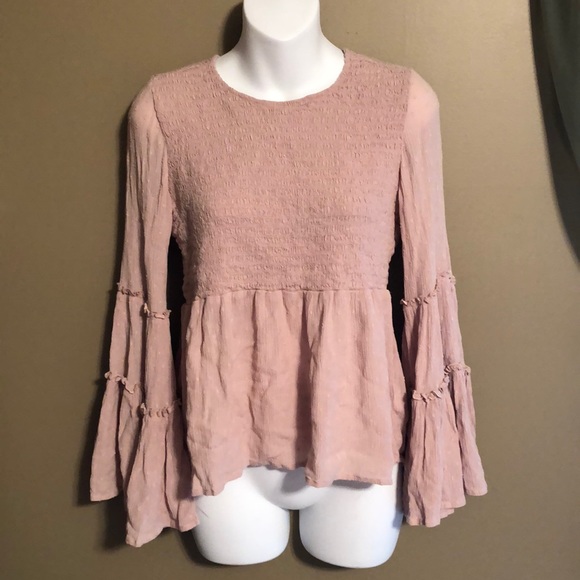 American Eagle Outfitters Tops - American Eagle Bell Sleeve Top Size Extra Small